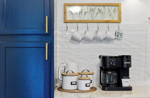 Baneberry Cottage | New listing! TN Lake Cottage, Douglas Lake, Lakefront, Firepit, Hot tub, Kayaks