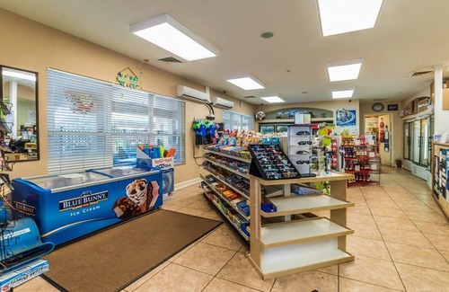 Crestwynd Bay Apartment | New Listing! Windsor Hills Resort, 3mi to Disney & 12mi to Universal - GRH438947