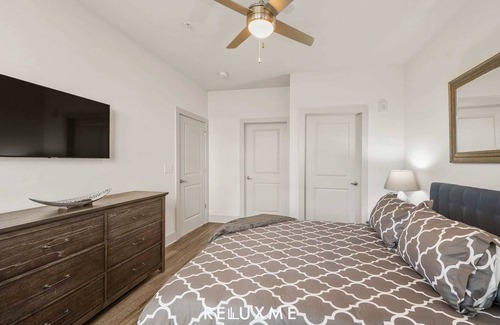 Dixie - Berryhill Apartment | NEW! Luxurious 2BR Apt with Pool, Balcony, Parking