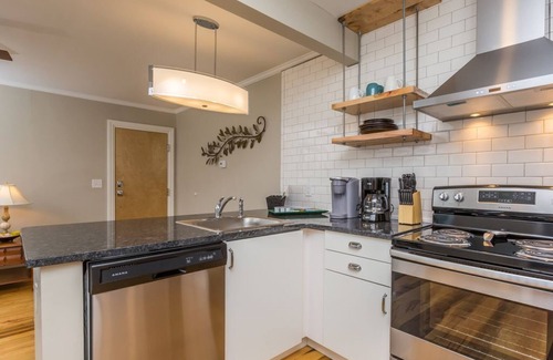 Winston - Salem Apartment | New Luxury 1BR Near Downtown and Hospital