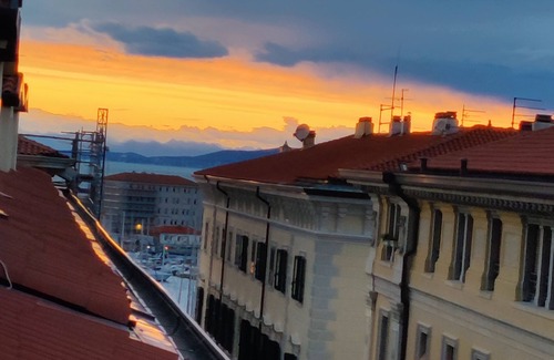 Citta Nuova-Barriera Nuova-San Vito-Citta Vecchia Apartment | New luxury attic near piazza Unità and the sea