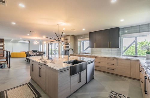 Pottsboro Villa | New! Luxury Gateway w/Home Theater & Decks!