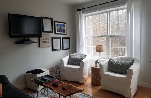 Manassas House | New luxury retreat is the perfect accommodations centrally located to NVA & DC