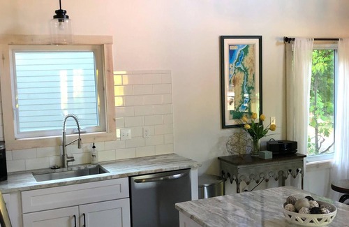 Maple City Cabin | NEW! M22 Luxury Cabin