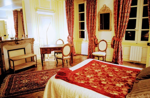 Quintin Other | New Manoir with grandiose spaces! Exceptional vacations guaranteed