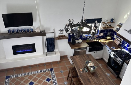 Yucaipa House | New Mexican casita! Minutes from Oak Glen, fishing, hiking, parks, casinos& Mt.