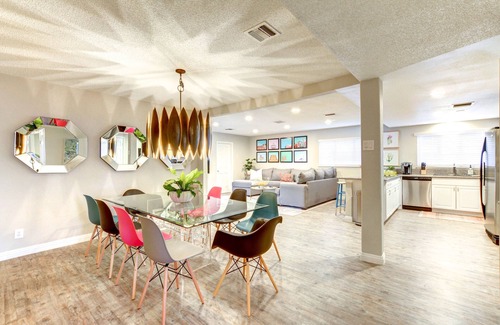 Las Vegas House | NEW! MID CENTURY LUXURY- AWARD WINNER- GAME ROOM/POOL 1ml to STRIP VIRTUAL TOUR