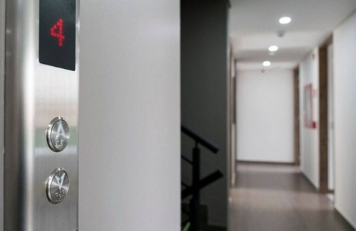 Chapinero Apartment | NEW, MODERN AND VERY LIGHTED 7Q # 5