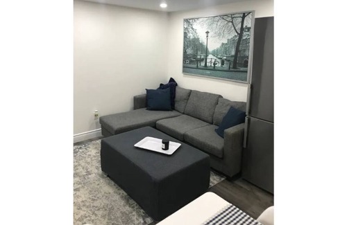 Elora House | New modern apartment in Elora-2