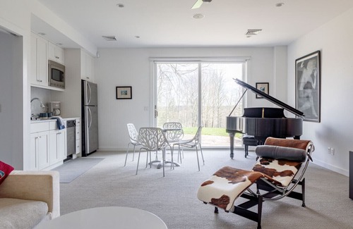 Jeffersonville Cottage | NEW: Modern Apt. on Resort Estate w Pool in Bethel