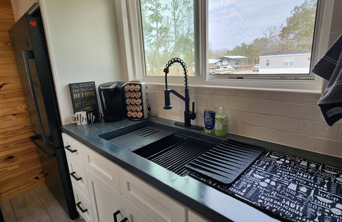 Perry Apartment | New Modern Studio w/private pool- 5 Min to Keaton Beach Boat Ramp