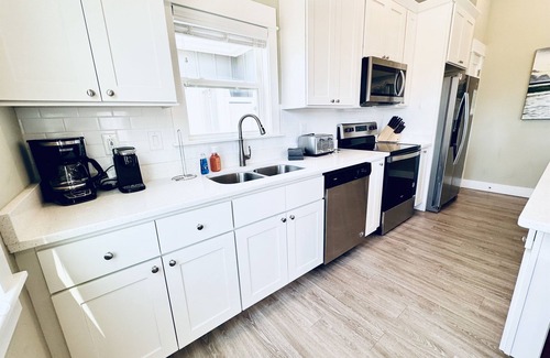 Corolla Light Condo | New Oceanside,Pool,Walk 2 the beach,No Stairs