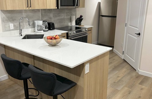 Northeast Edmonton House | New! Open Feb 2025! Get 10% off stay in new Basement Suite*