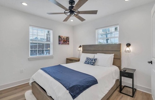 Tulane - Gravier Bed & Breakfast | New Orleans 3BR Retreat | Pool, Hot Tub,& Backyard