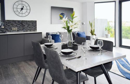 Mabe Apartment | New Panoramic Riverview Apartment With Ev Plug
