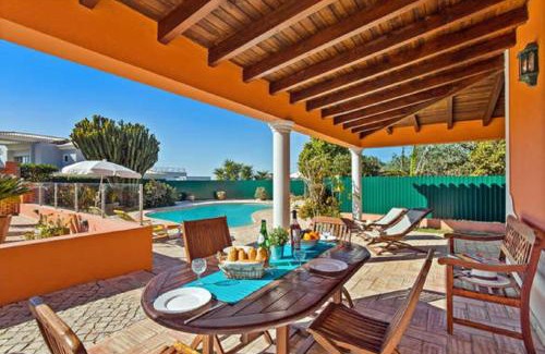 Vale de Centianes Villa | NEW! Poiso do Guincho by GalanteVasques