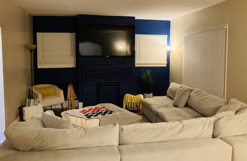 Somerset House | NEW! Poolside Paradise at Cumberland