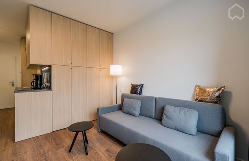 Mitte Apartment | New quiet luxury micro-apartment near Hauptbahnhof/Mitte/
