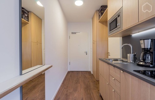 Mitte Apartment | New quiet luxury micro-apartment near Hauptbahnhof/Mitte/