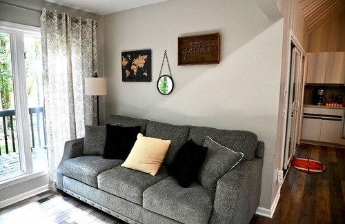 Seneca House | NEW! Relax minutes from Clemson University at The Orange Door Lake Hartwell Home