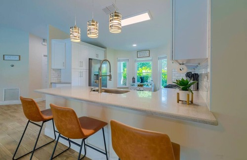 Minneola House | New! Resort Style Oasis ~ Heated Pool & Game Room