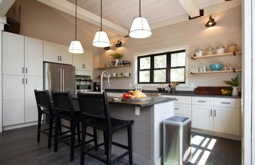 Lutsen Villa | NEW Rustic Modern Cabin at Lutsen Mountains