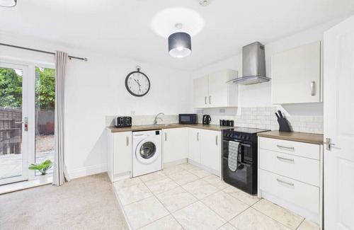 Wychbold House | *New* | Saxon Way | Gym | Pool & Spa