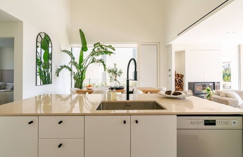 Aldeia Condo | New Sea View Villa, Heated Pool,Rooftop Jacuzzi