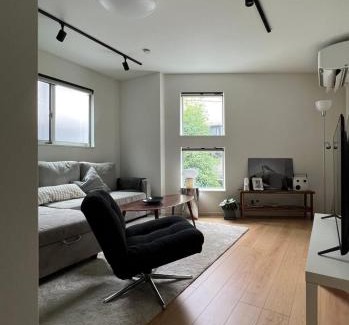 Nagawa Apartment | New Shibuya house 3BR sleeps 8 person only 7 minutes to train station