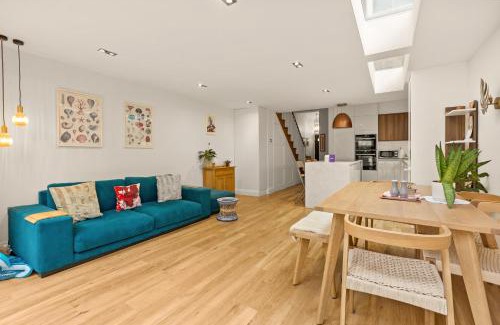 Munster House | New! Spacious 3BR Fulham House with Garden, Zone 2
