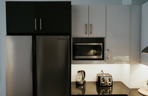 La Petite-Patrie Apartment | New Spacious and Cozy 2bdr Apartment