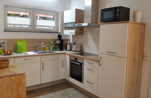 Klein Nemerow House | New spacious holiday home on Lake Tollensesee, free of charge. Wireless Internet access