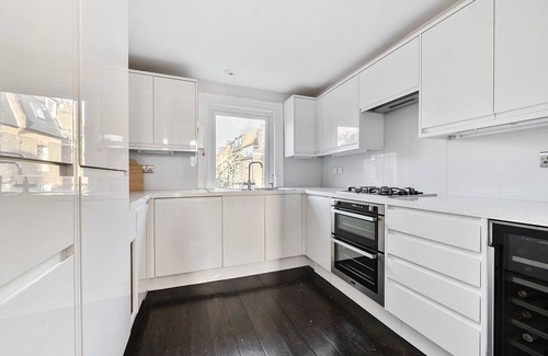 Avonmore and Brook Green Apartment | (New) Spacious maisonette in Kensington Olympia