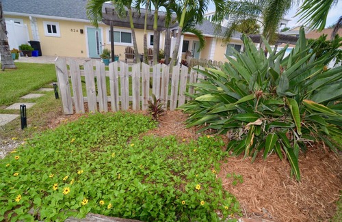 New Smyrna Beach House | NEW Stylish & Cozy Dune Daisy near Beach & Flagler