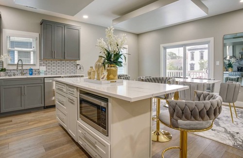 West Central Condo | NEW! The Gray Room: Downtown Fort Wayne 2BR 2BA Condo - Free Parking & WiFi