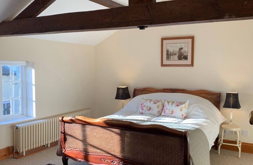 Bingham Cottage | New! The Stables, quiet and central