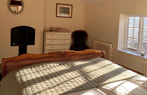 Bingham Cottage | New! The Stables, quiet and central