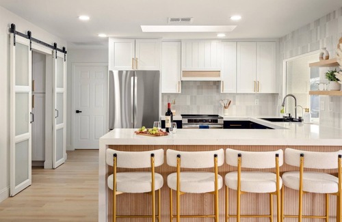Sunburst Farms East House | NEW! The Windrose w/Pickleball, Pool & Spa
