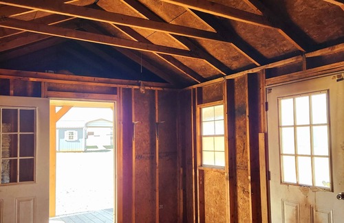 Inman Cabin | New Tiny House coming to Dirt Road Farms, pet-friendly & availble September 15th