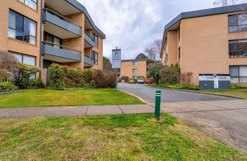 Kingston Apartment | New to VRBO: Apt in Kingston - 10min to Lake Burley Griffin
