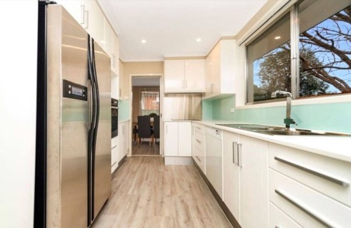 Chifley House | New to VRBO: Luxurious 4 Bedroom Home in Chifley