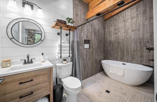 Treloar House | NEW - Treehouse - Twilight