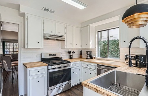 Waters Park House | New Two Unit Property in North Austin I Sleep 14