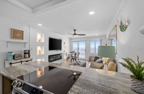 Northeast Virginia Beach Apartment | NEW Updated Oceanfront 2bd 2bth/Beachfront/Pool