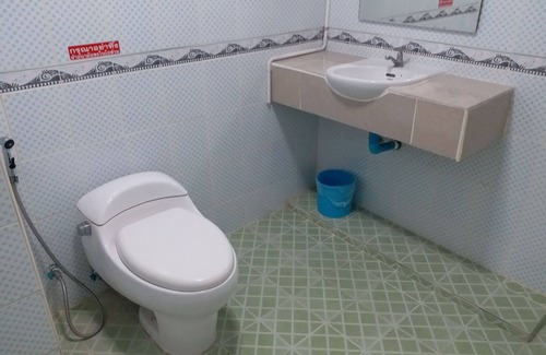 Pak Chong Hotel | New Wanchai Hotel Pakchong