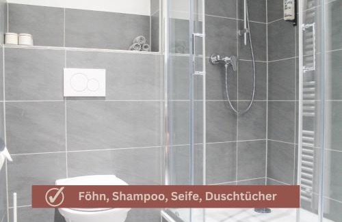 Rauental Apartment | New York Apartment - für Freunde & Familien, stadtnah, Parkplatz, E-Ladestation, Gitterbox für Fahrräder, Fitnessstudio, digitale Gästemappe mit Restaurant- und Unternehmenstipps