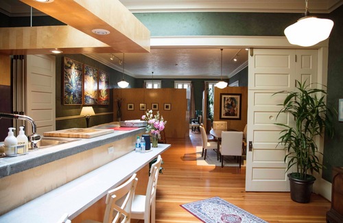 Central Area Apartment | New York Style Loft Located In A Historic Building In Downtown Salem, Oregon.