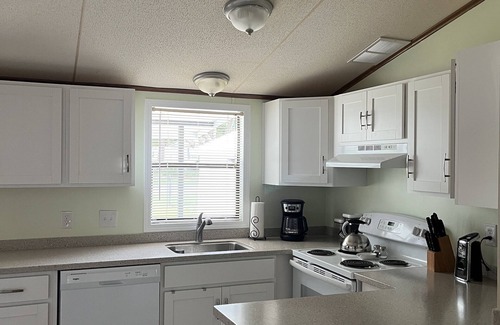 Hernando House | NEW! ZEN! RELAX! KAYAKS, FISHING POLES, DOCK! NEAR BIKE TRAIL, SPRINGS, & BEACH!