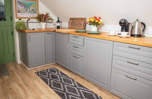 Haverfordwest Apartment | Newgale - Cwtch at Lackerlee