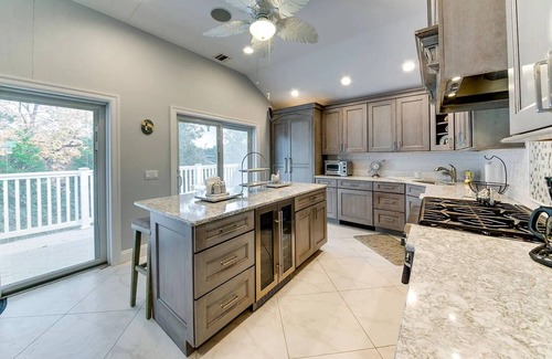 Culloden Shores House | Newly Built, 4BR, 3BA house w/in-ground pool walking distance to Montauk Harbor